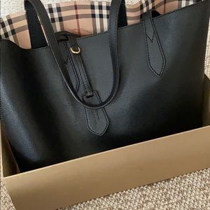 Burberry reversible tote and wallet